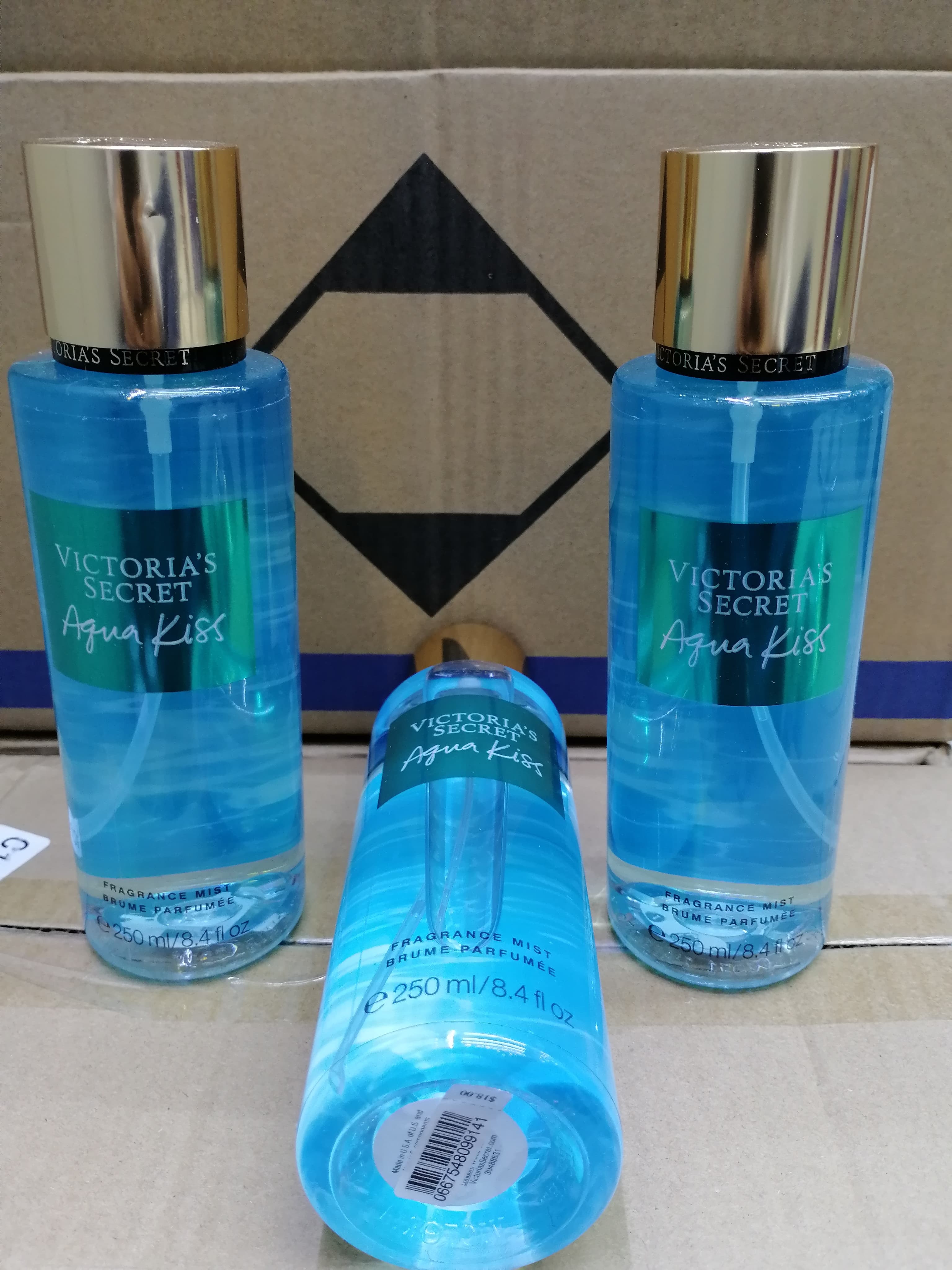 Victoria'S Secret Fantasies Aqua Kiss Fragrance Mist Spray