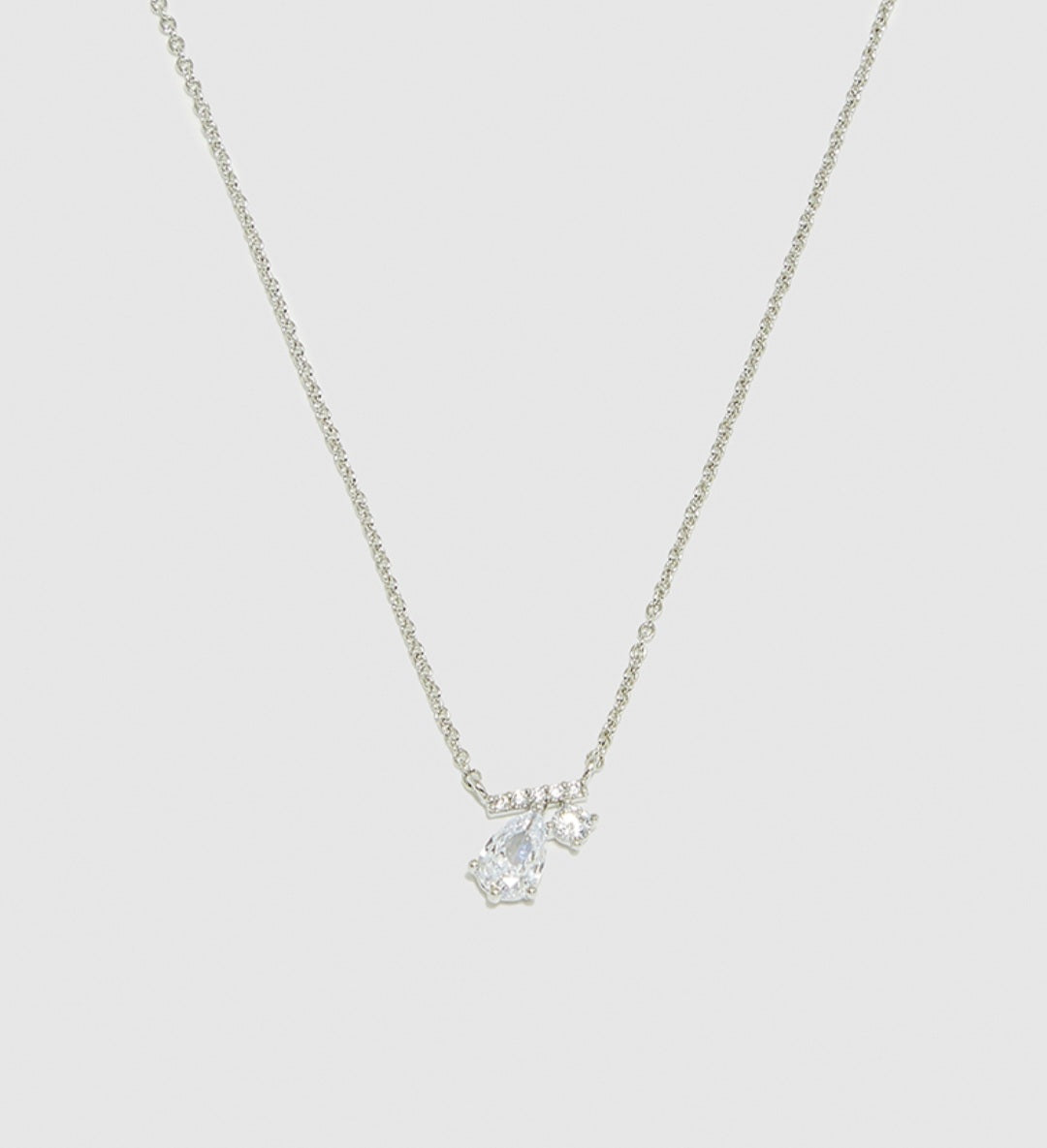 ALDO- DELICATE NECKLACE